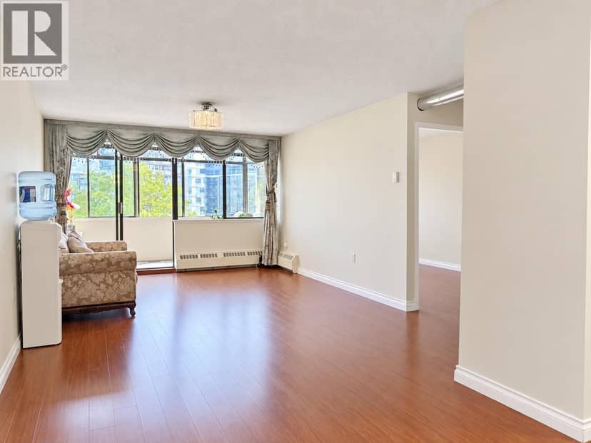 812 6611 MINORU BOULEVARD, Richmond, photo 2