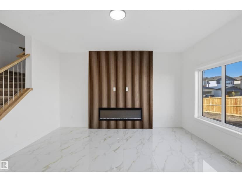 6230 45 AV — photo 22 of 40