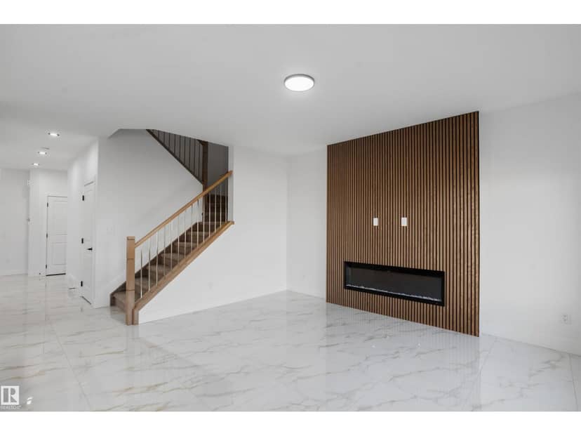 6230 45 AV — photo 23 of 40