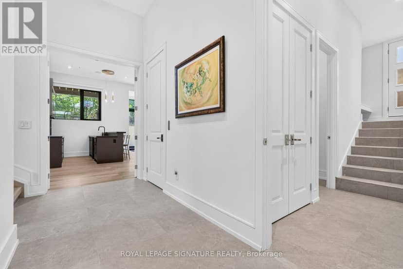 257 Lawrence Avenue E — photo 32 of 40