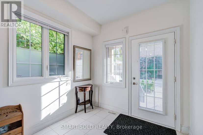 22 - 8777 Dufferin Street — photo 6 of 37