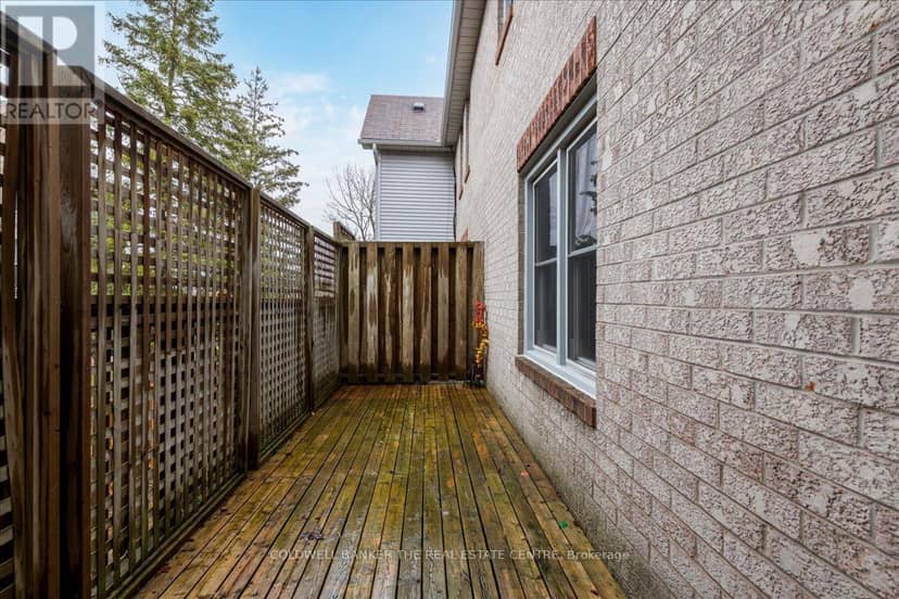 9 - 119 D'Ambrosio Drive — photo 20 of 26