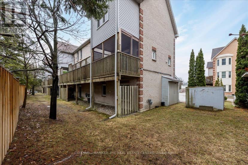 9 - 119 D'Ambrosio Drive — photo 21 of 26