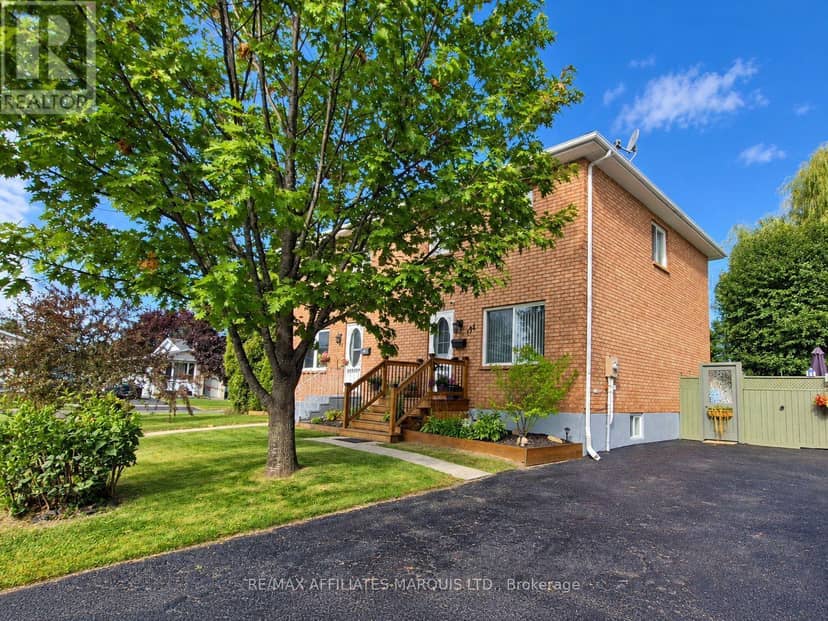 194 Elsie Avenue — photo 1 of 40