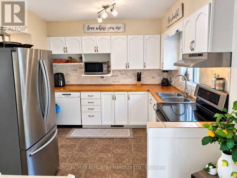 194 Elsie Avenue — photo 12 of 40