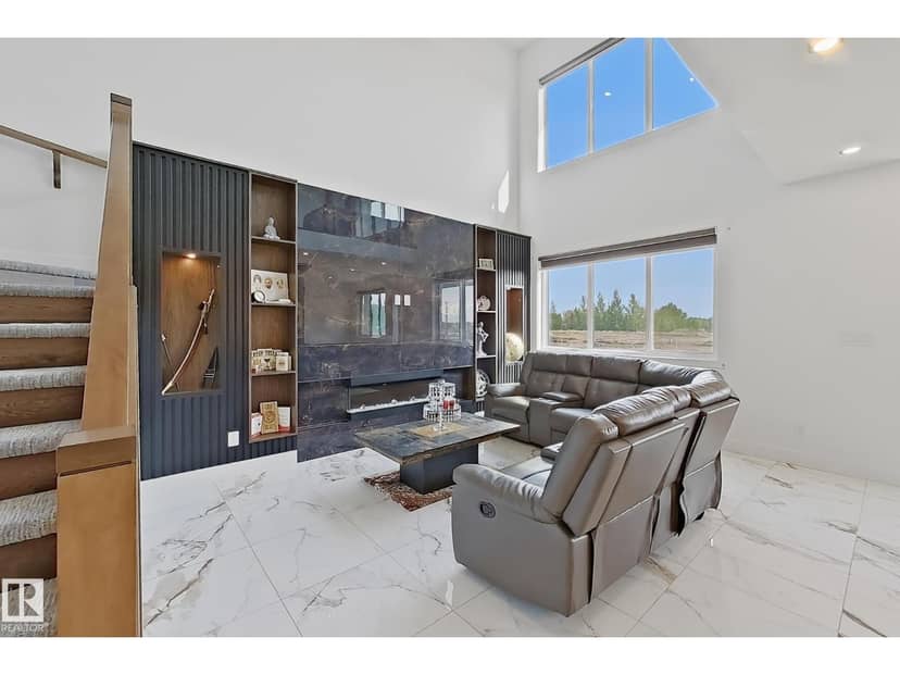 1837 63 AV NE — photo 18 of 40