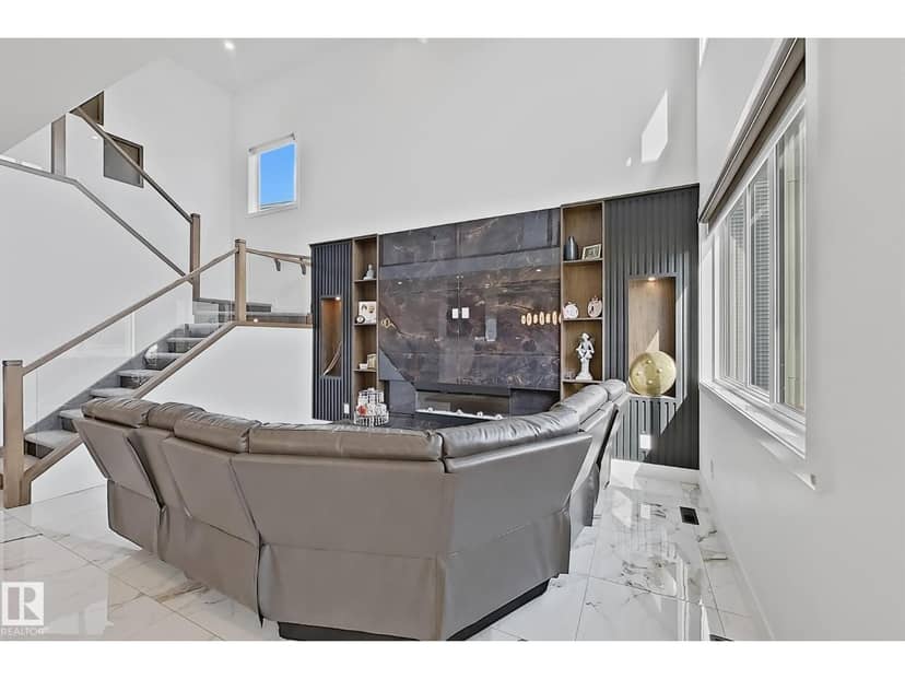 1837 63 AV NE — photo 19 of 40