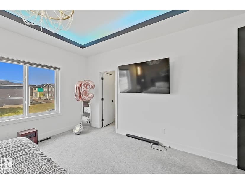1837 63 AV NE — photo 29 of 40