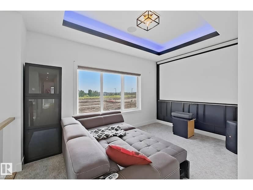 1837 63 AV NE — photo 31 of 40