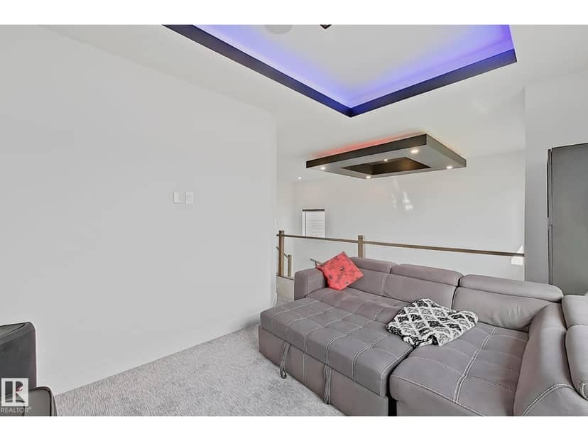 1837 63 AV NE — photo 37 of 40