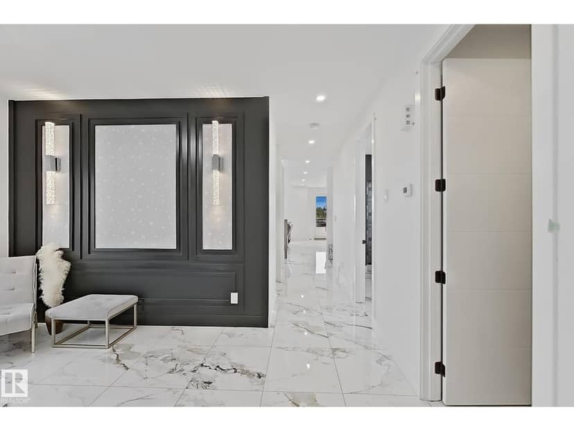 1837 63 AV NE — photo 9 of 40