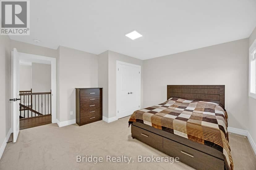 256 Tamarack Boulevard — photo 38 of 40