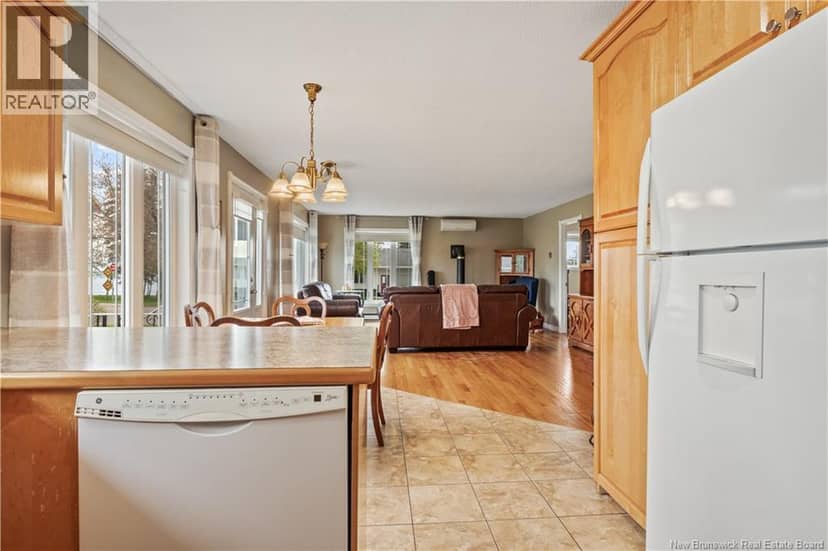 9305 Main Street — photo 19 of 34