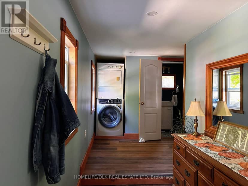 213 Joseph Street — photo 15 of 34