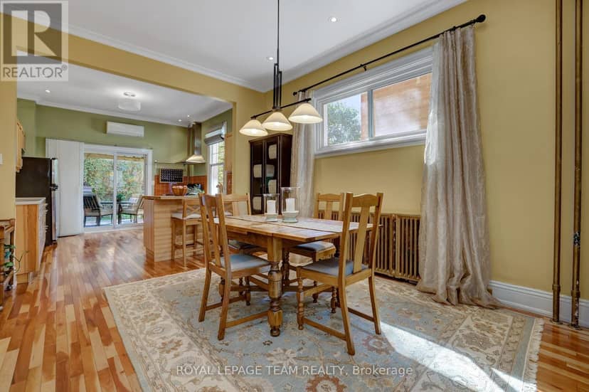 504 Clarence Street E — photo 12 of 39