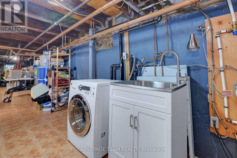 504 Clarence Street E — photo 39 of 39