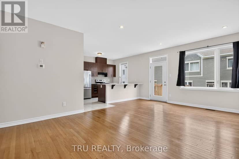4126 Obsidian Street — photo 3 of 26