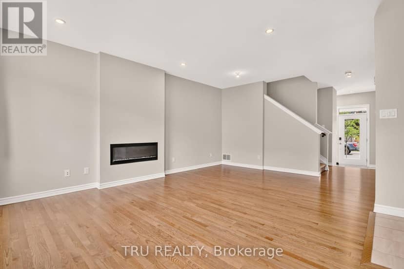 4126 Obsidian Street — photo 9 of 26