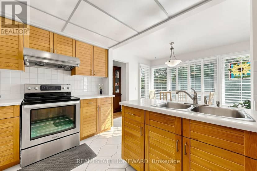 3 Green Acres Road — photo 15 of 40