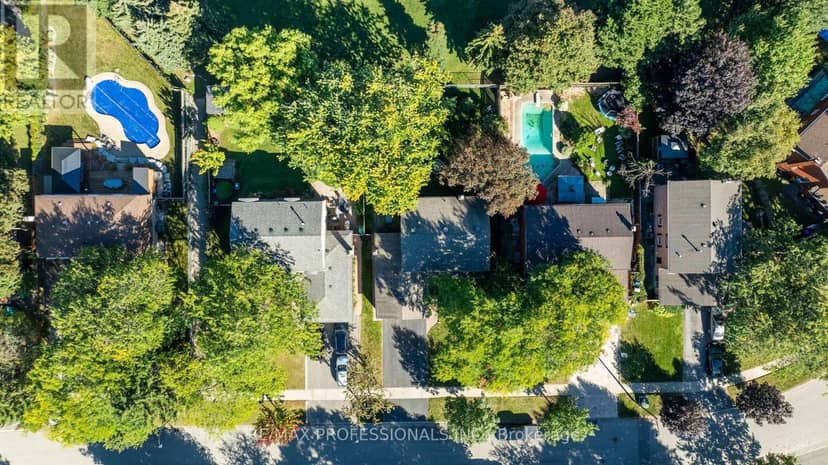 6888 Barrisdale Drive — photo 3 of 40