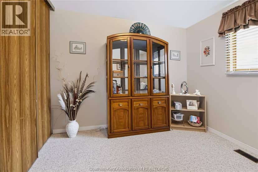 80 Baxter STREET — photo 12 of 25