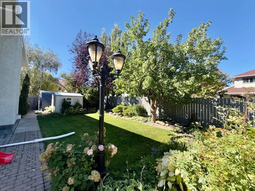 18 Heritage Close W, Lethbridge, photo 7