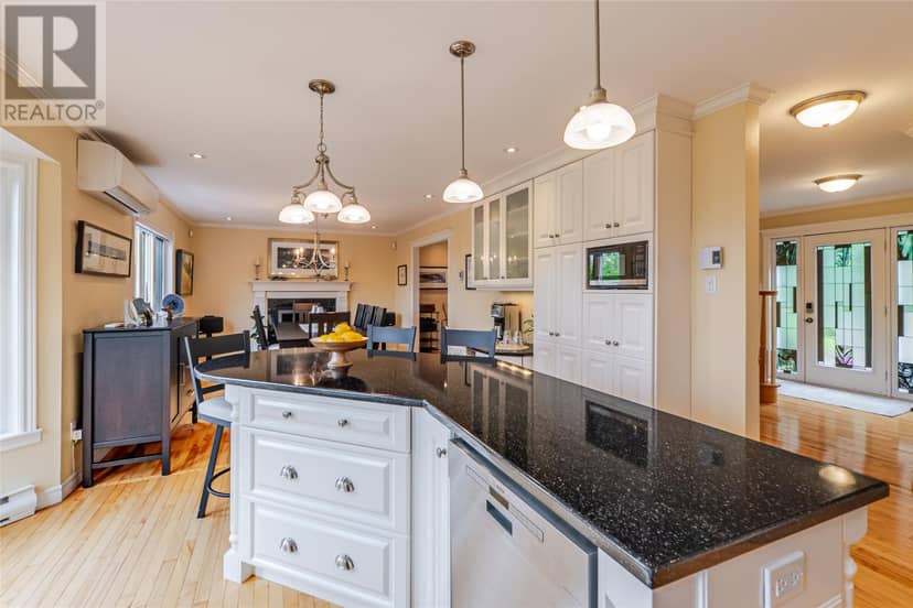 131-139 Marine Drive — photo 19 of 40