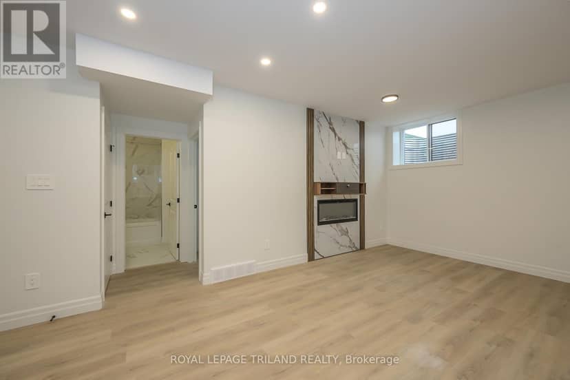 4211 Liberty Crossing — photo 37 of 40