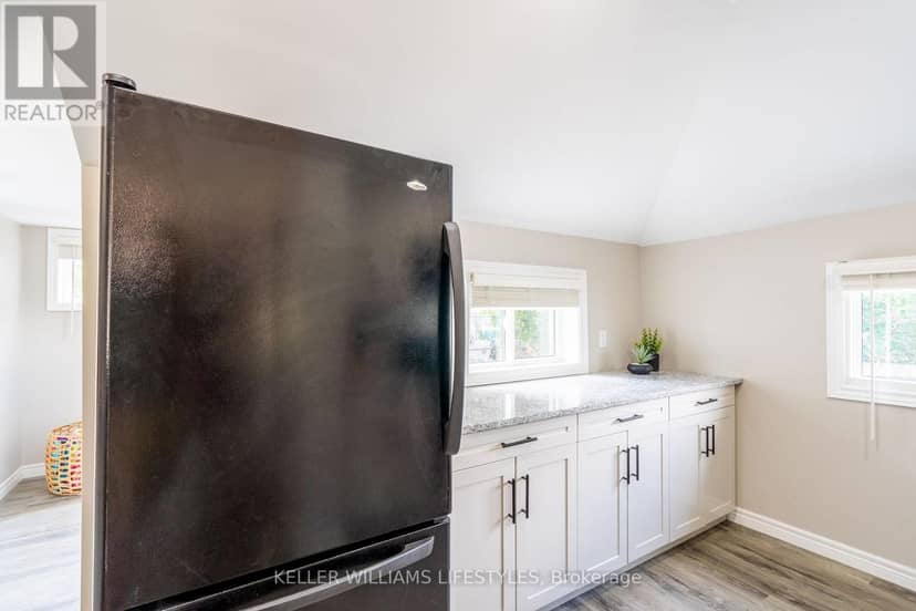 6371 Cottage Way Lane — photo 17 of 40