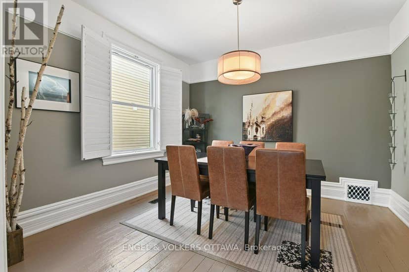 390 Winston Avenue — photo 12 of 38