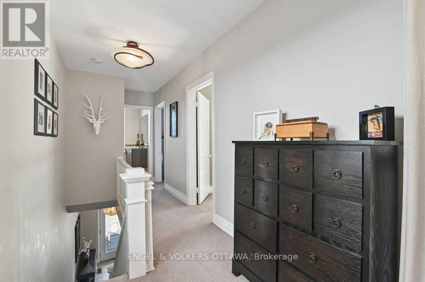 390 Winston Avenue — photo 20 of 38