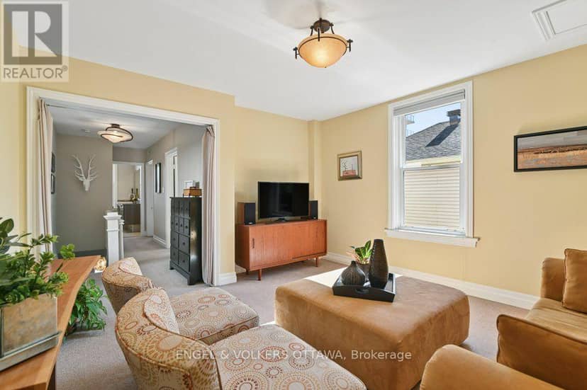 390 Winston Avenue — photo 26 of 38
