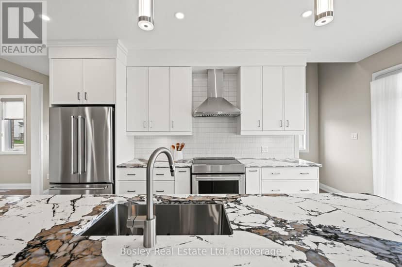 105 Haylock Avenue, Centre Wellington, photo 4