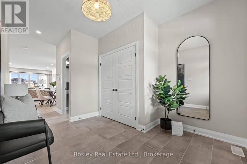 105 Haylock Avenue, Centre Wellington, photo 8