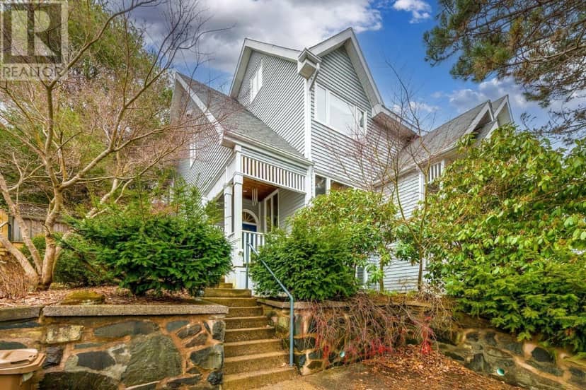 147 Spinnaker Drive — photo 38 of 40