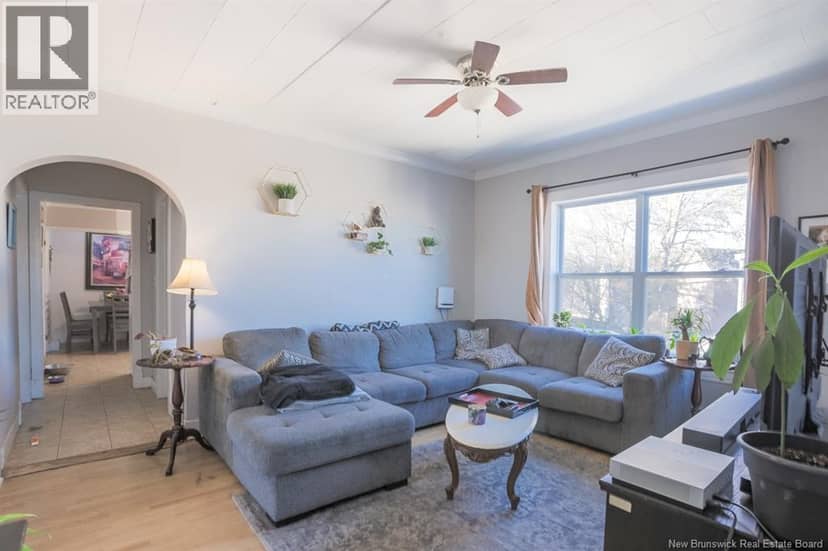 14 Wellesley Avenue — photo 16 of 33