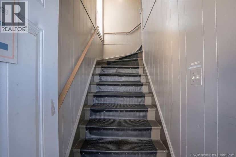 14 Wellesley Avenue — photo 13 of 33