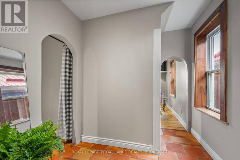 277 Brock Street — photo 14 of 40