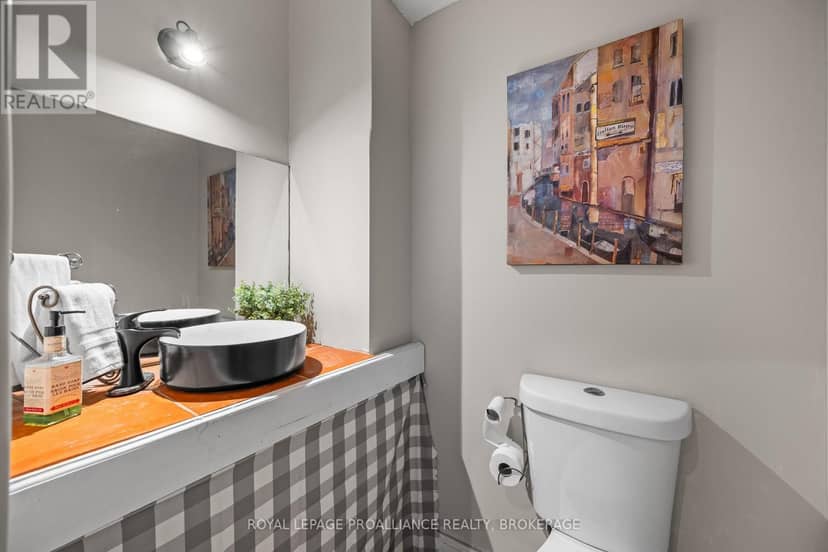 277 Brock Street — photo 16 of 40