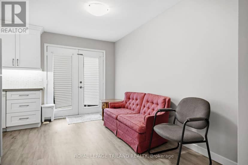 4 - 50 Chapman Court — photo 12 of 31