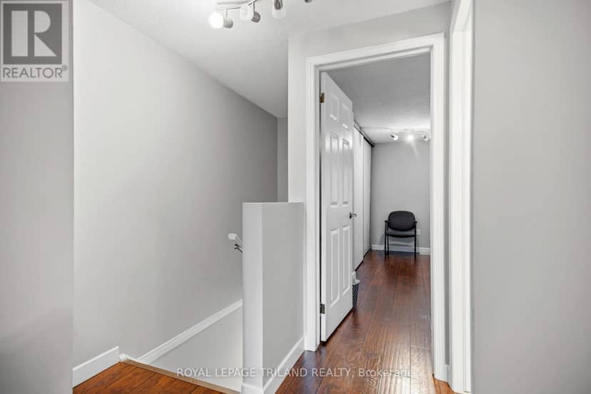 4 - 50 Chapman Court — photo 16 of 31