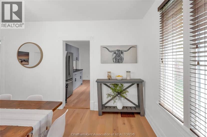 273 St Clair STREET — photo 12 of 40