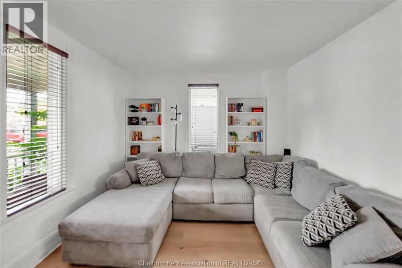 273 St Clair STREET — photo 15 of 40