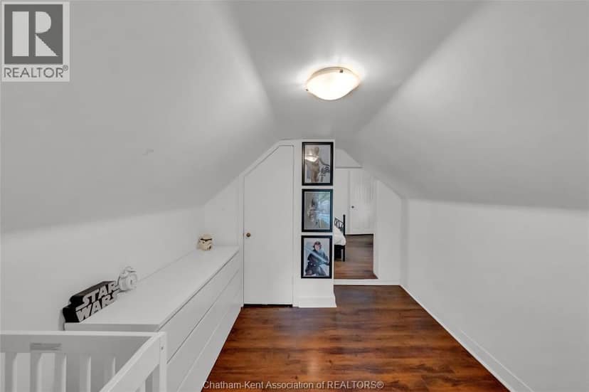 273 St Clair STREET — photo 27 of 40