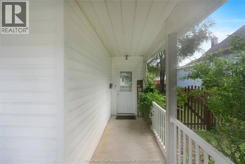 273 St Clair STREET — photo 3 of 40