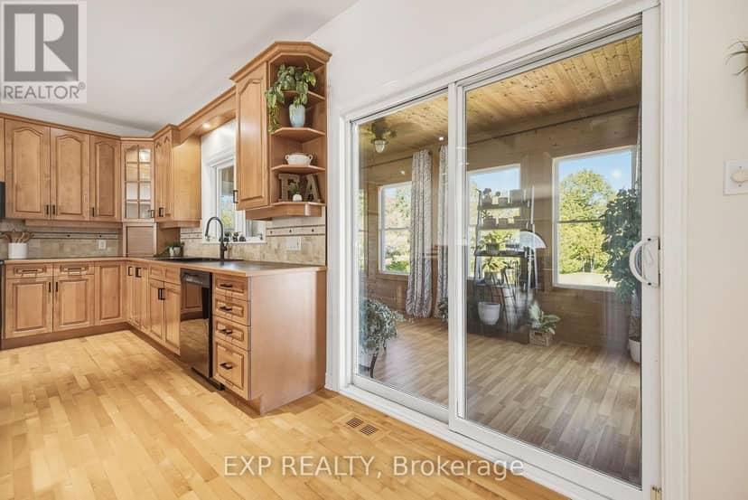 140 Windmill Crescent — photo 16 of 40