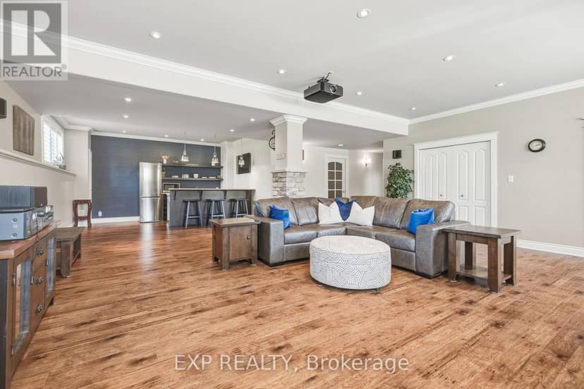 140 Windmill Crescent — photo 34 of 40