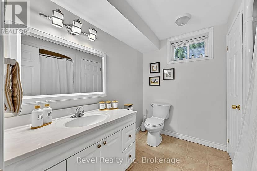 18 Rue Vanier Road — photo 19 of 22
