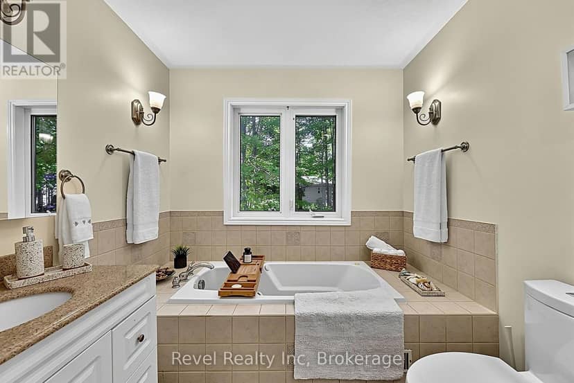 18 Rue Vanier Road — photo 12 of 22
