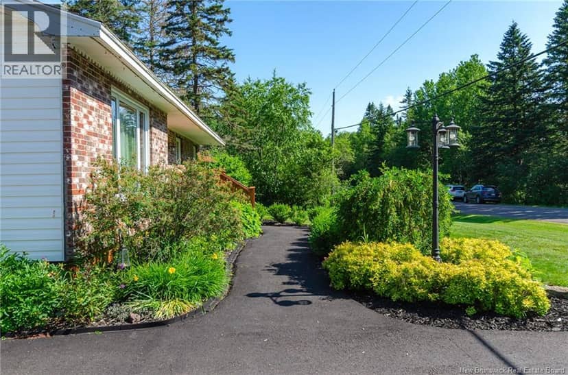 109 Belleisle Road — photo 11 of 40